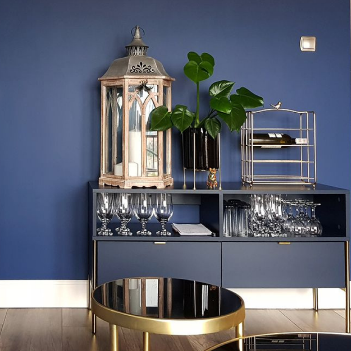 Tv-alus Navy