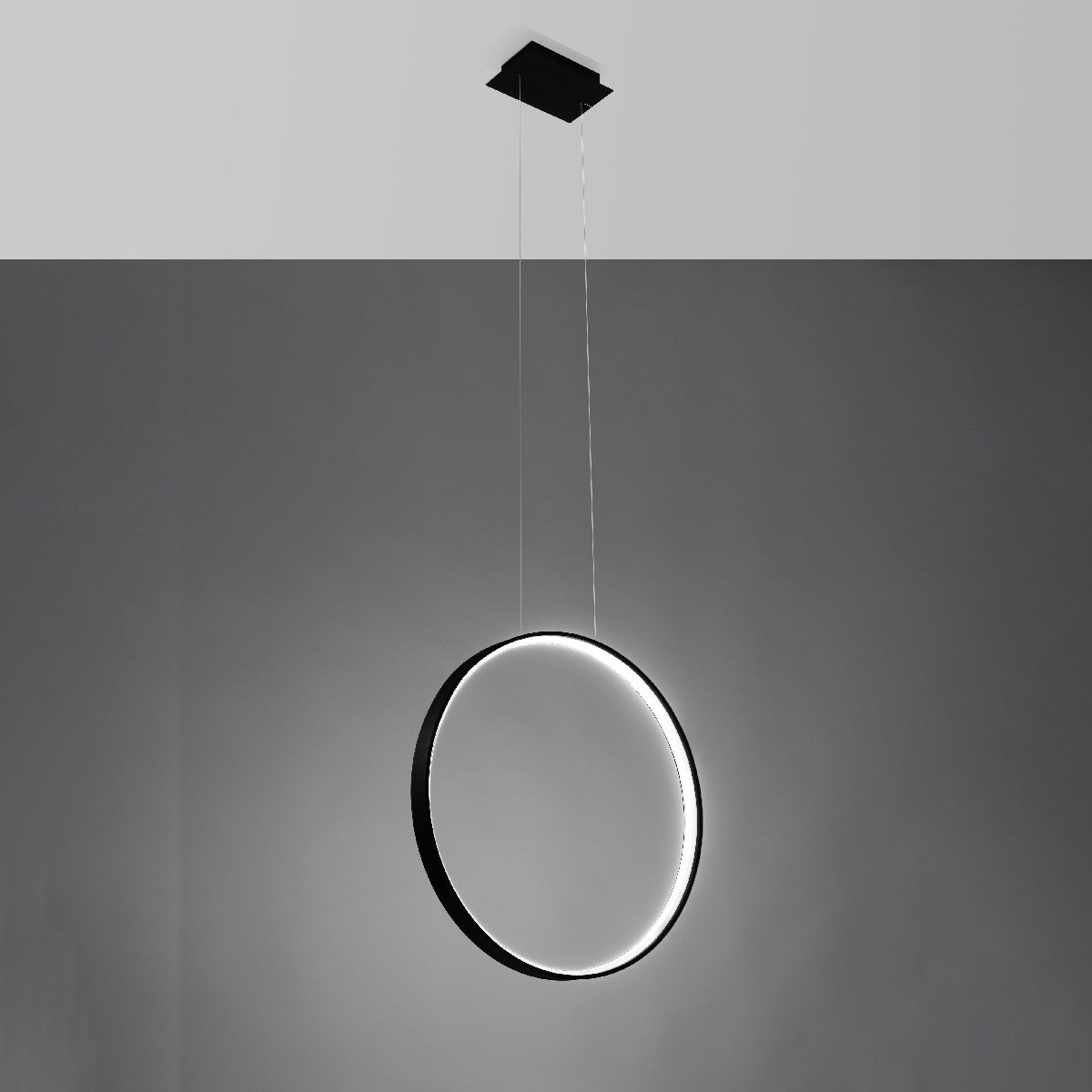 Rippvalgusti Rio 1 must